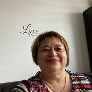 Meet your Posher, Annette